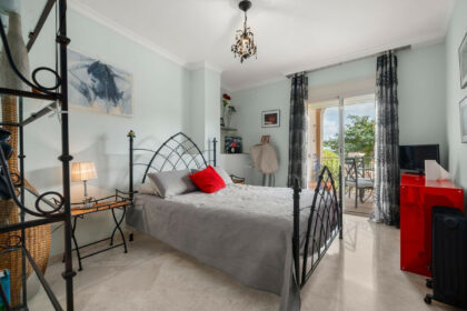 ec4c3d67075a421502100dc4094f6a29 - 23