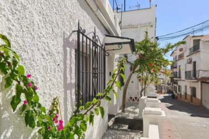 ed2764dd803f17d2d689dc98fd8bafdf - 28