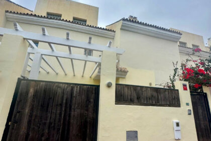 ed739c175384b64c04d12b72a2508c17 - 2