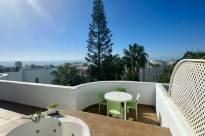 ed7ec5e9aede07cb13b2addae0a85148 - 14