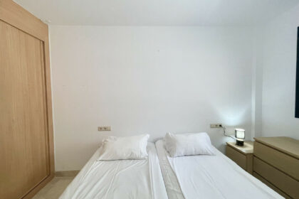 ed9a99e8fc7bd3801d2ffbe1f00c8d3c - 12