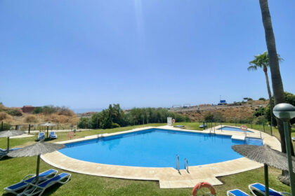 ed9a99e8fc7bd3801d2ffbe1f00c8d3c - 16