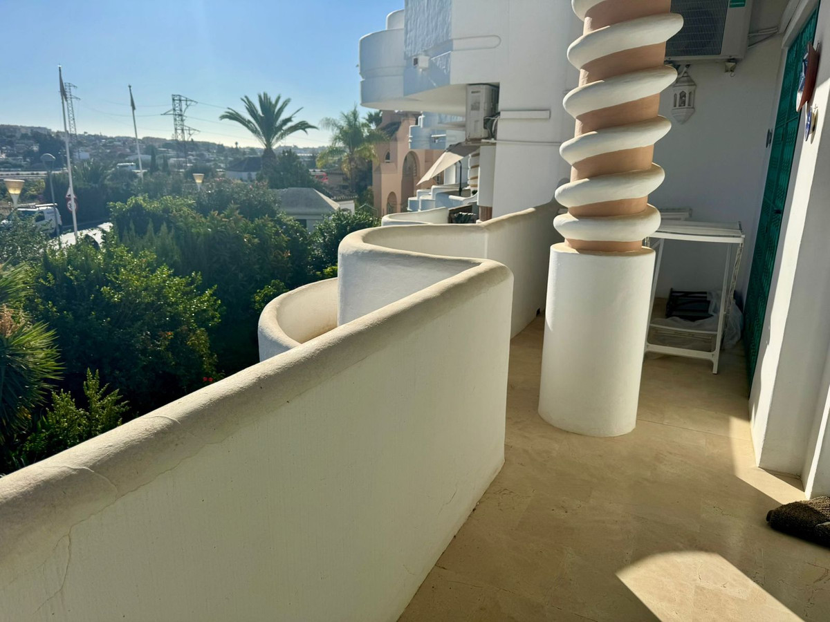 ee6027c41eab57c76087dd9fae68cc3f - 9