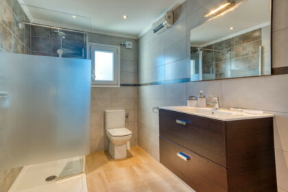 ee65c25f15962514ed8dcaca9b05f291 - 12