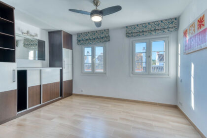 ee65c25f15962514ed8dcaca9b05f291 - 13