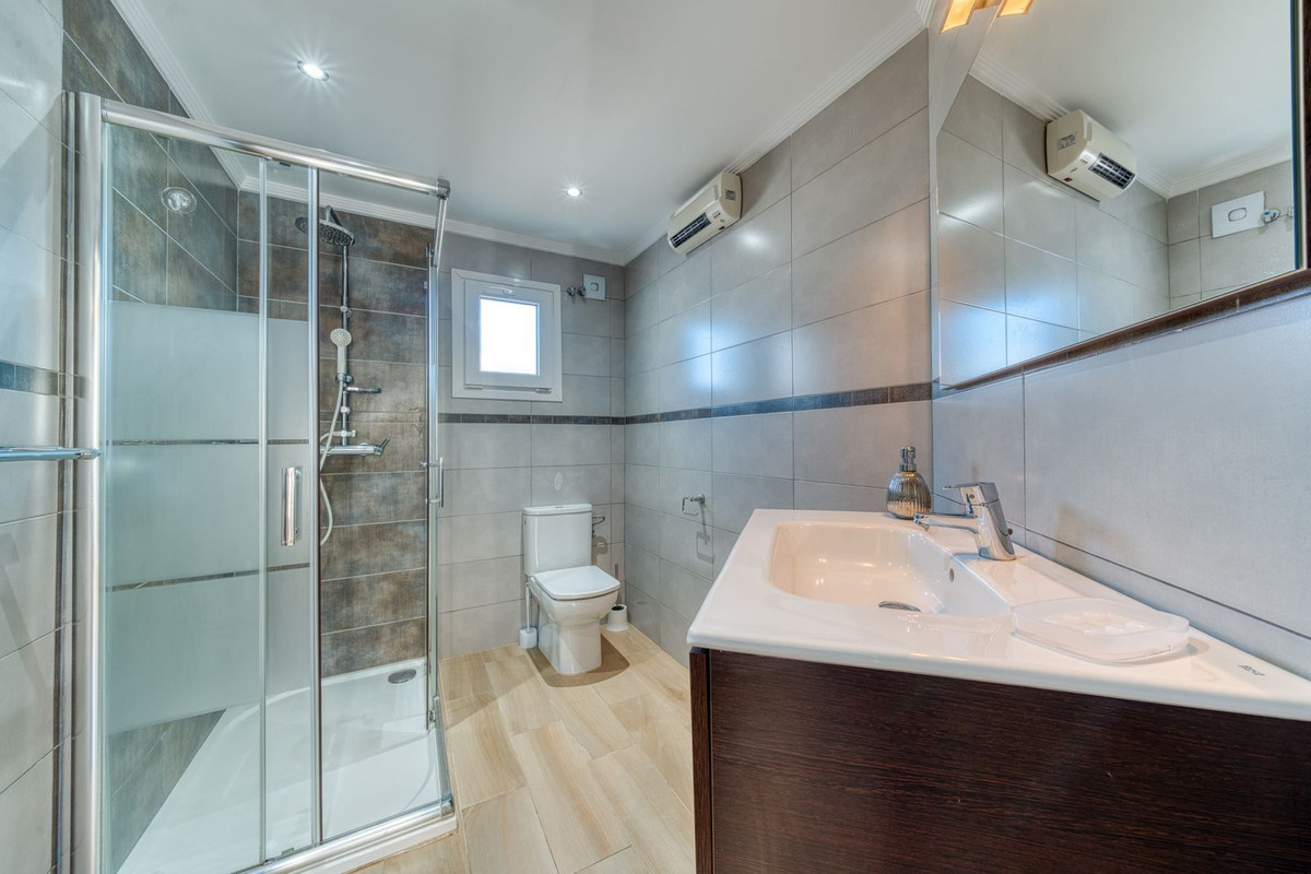 ee65c25f15962514ed8dcaca9b05f291 - 14