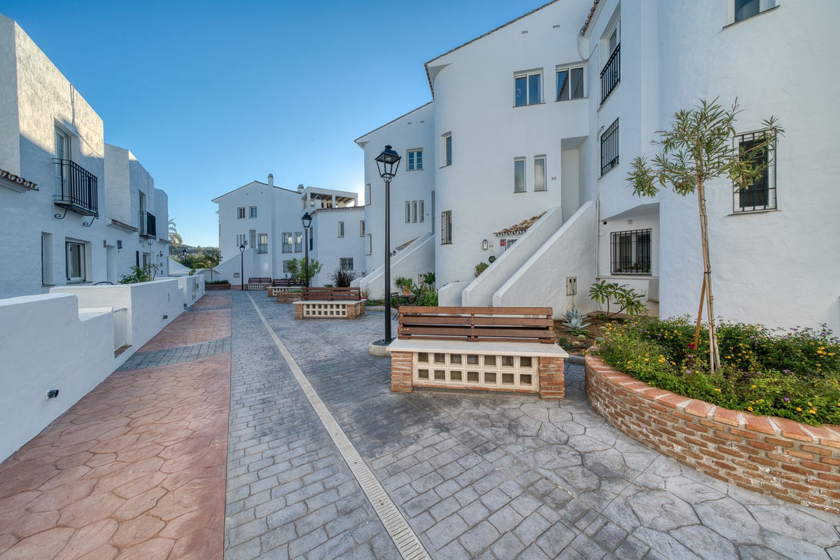 ee65c25f15962514ed8dcaca9b05f291 - 16