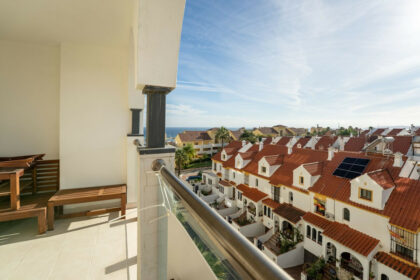 eeb4a451f46e24e07a15ace5783777bc - 1