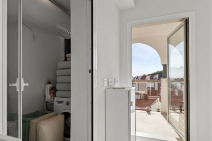 eeb4a451f46e24e07a15ace5783777bc - 10