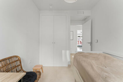 eeb4a451f46e24e07a15ace5783777bc - 23