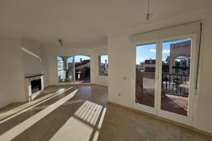 eebd4e6571b3aa82828b18b97dfff5c4 - 20