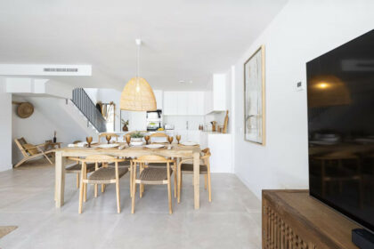 eed79c1c180f04ca580980cb5ca606ac - 10