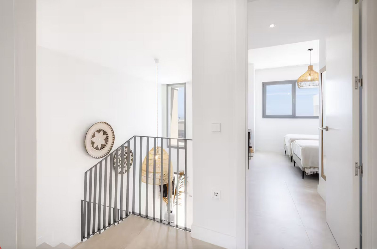 eed79c1c180f04ca580980cb5ca606ac - 16