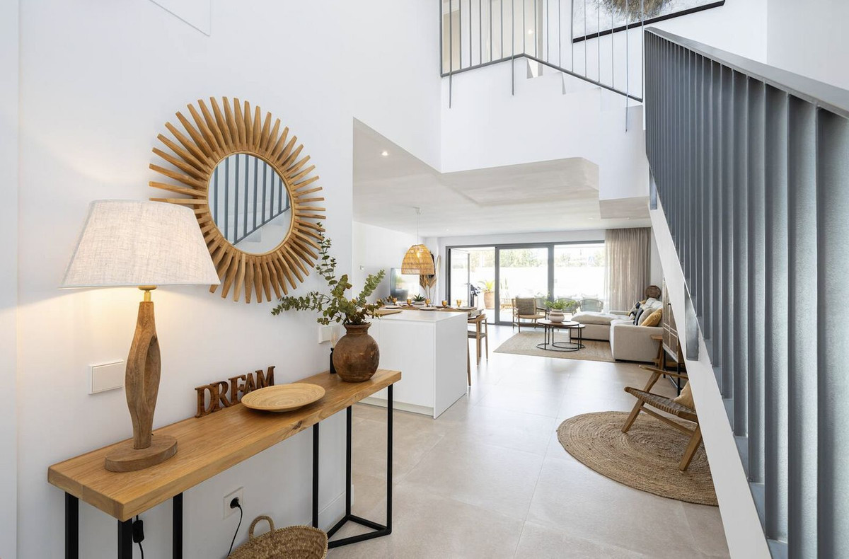 eed79c1c180f04ca580980cb5ca606ac - 2