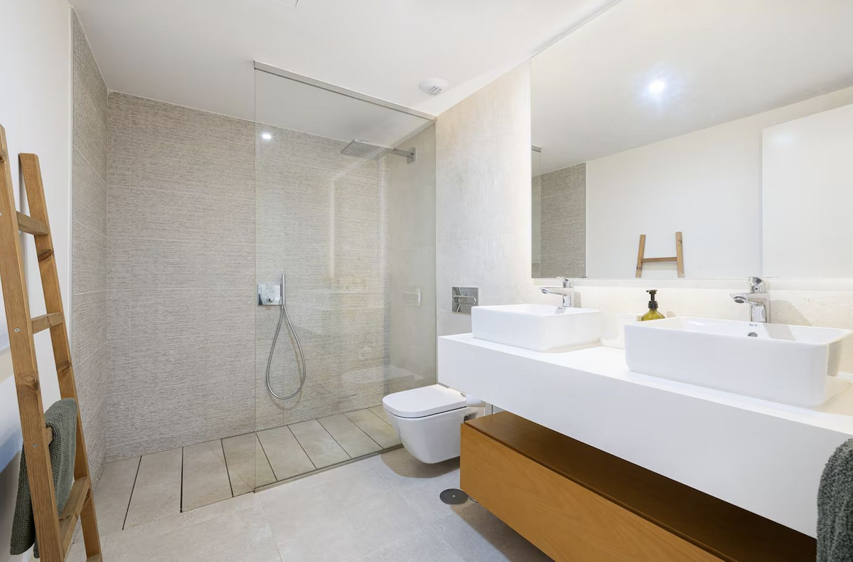 eed79c1c180f04ca580980cb5ca606ac - 25