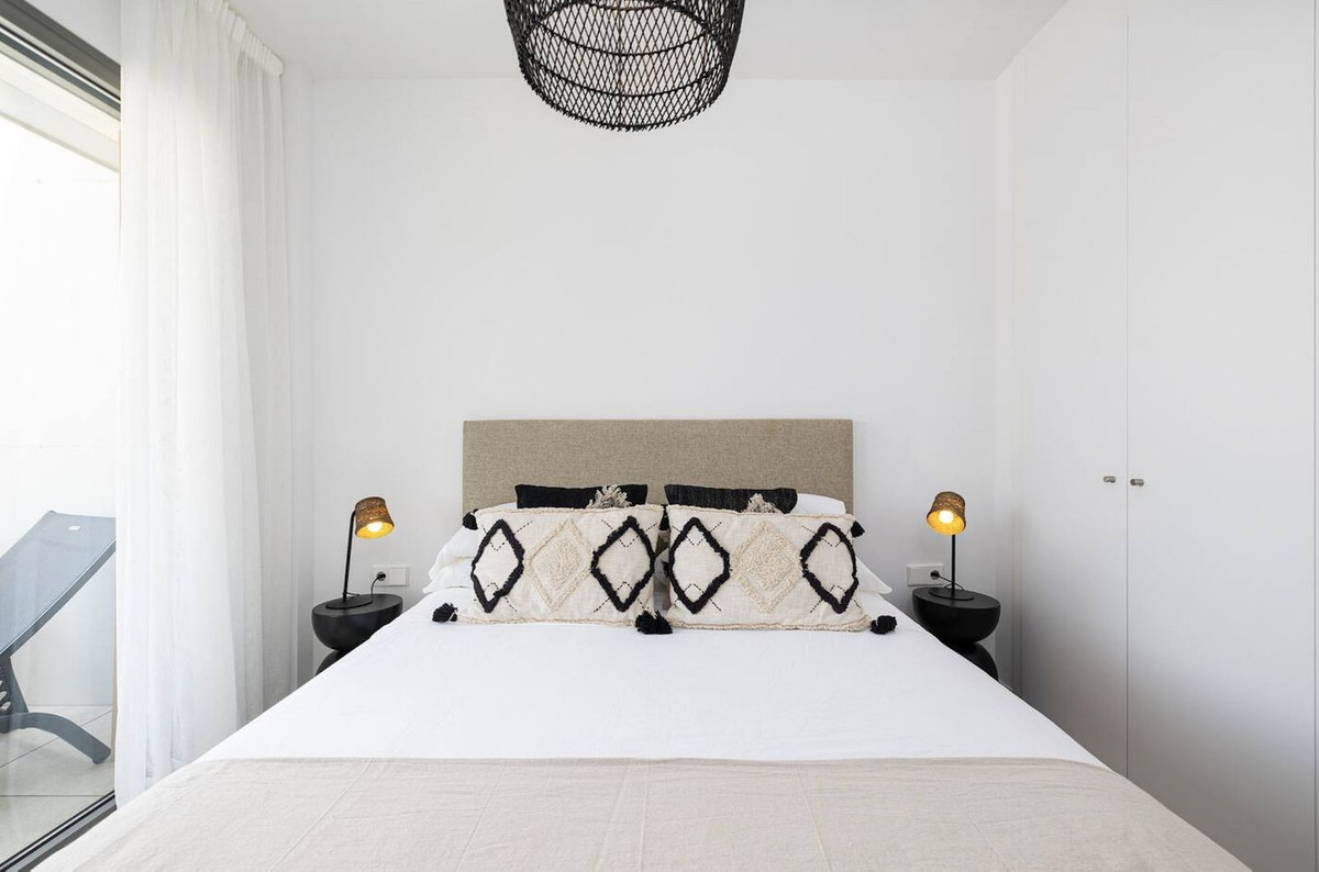 eed79c1c180f04ca580980cb5ca606ac - 35