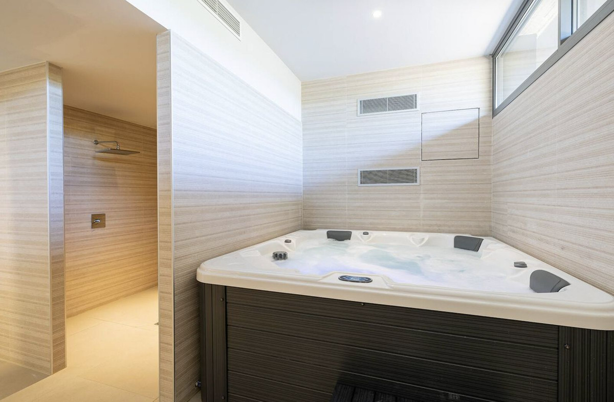 eed79c1c180f04ca580980cb5ca606ac - 49