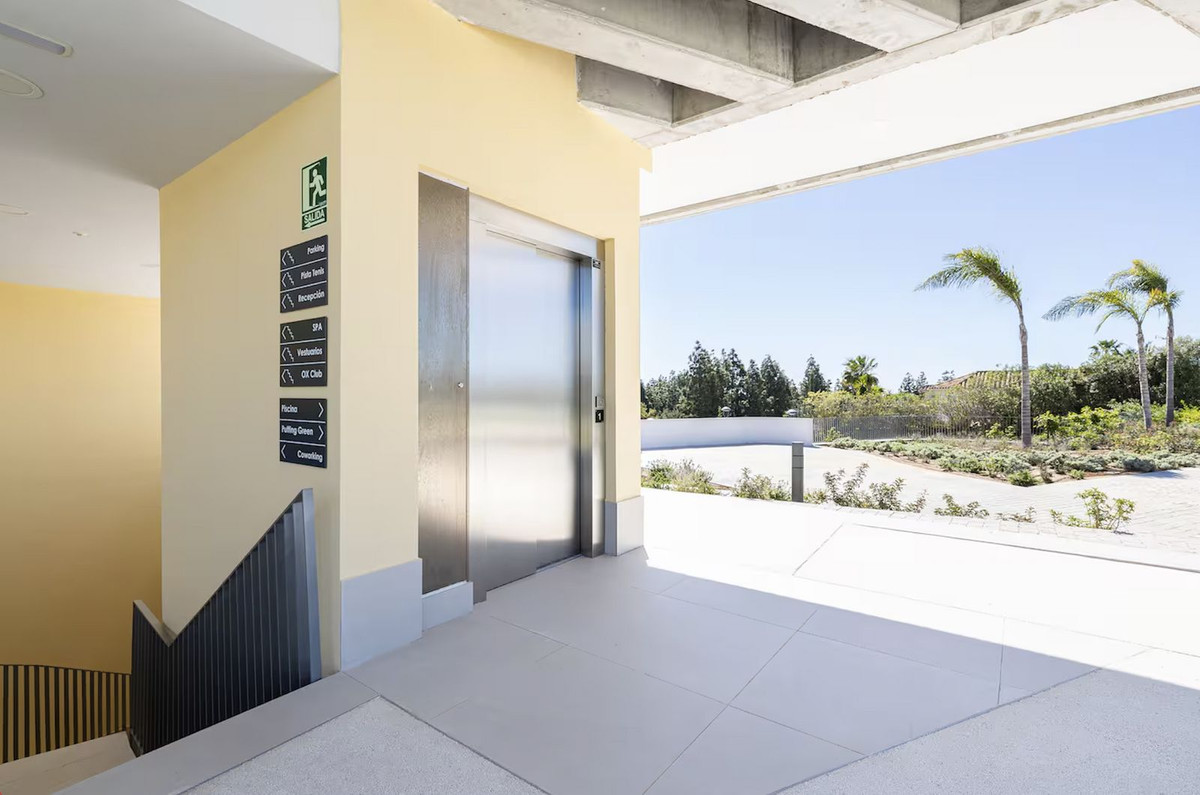 eed79c1c180f04ca580980cb5ca606ac - 50