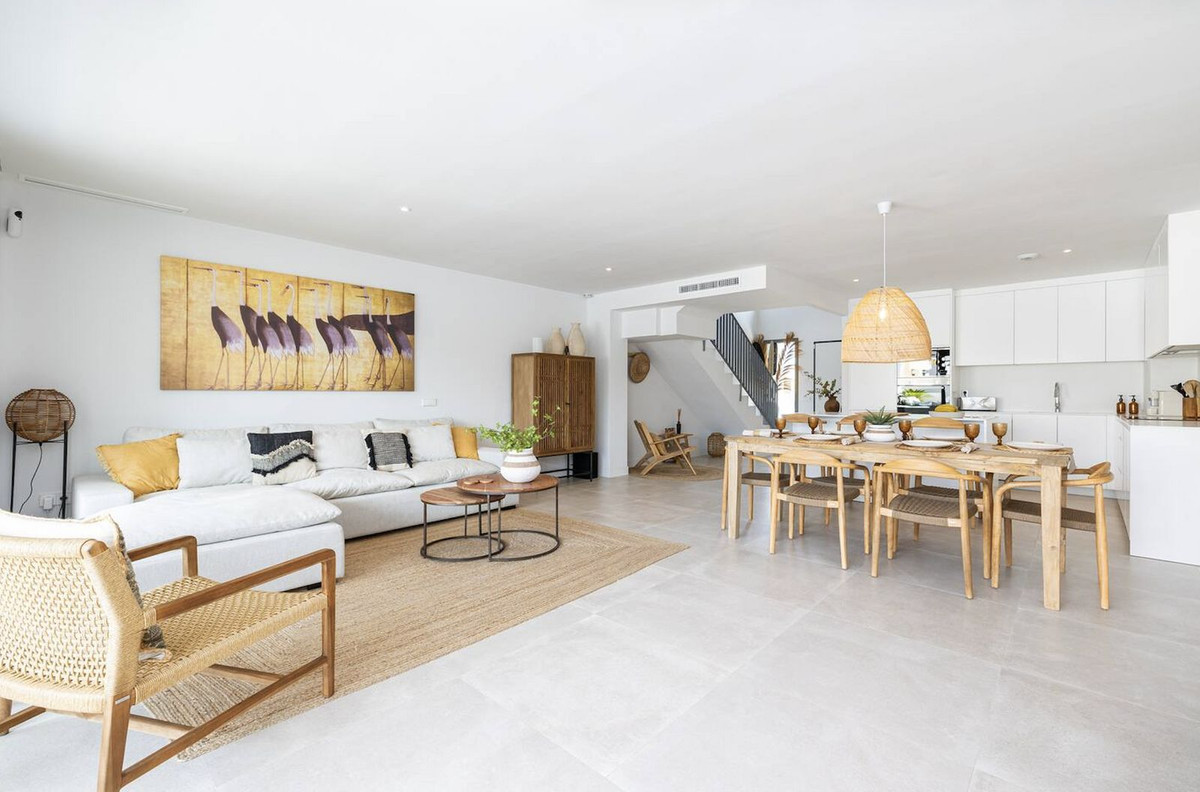 eed79c1c180f04ca580980cb5ca606ac - 9