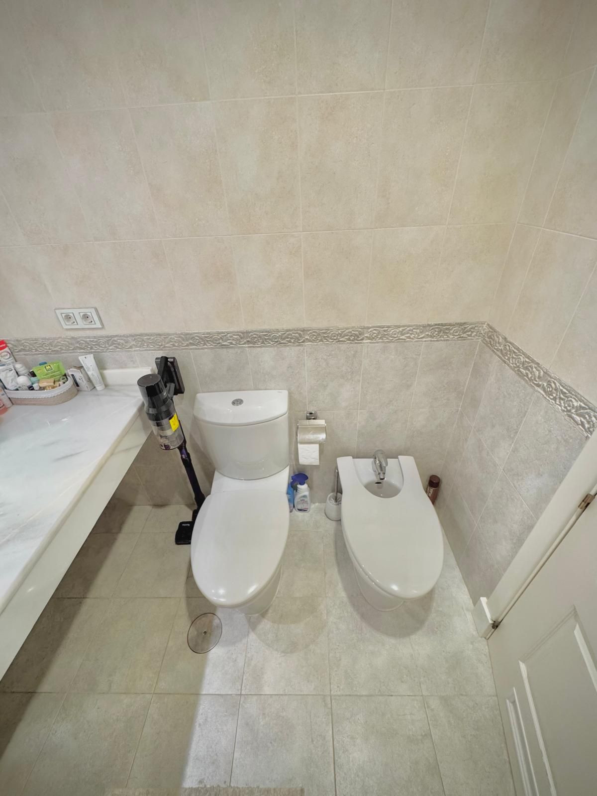 eeff1bf7f25b960b5e498aba1ff36bc4 - 17