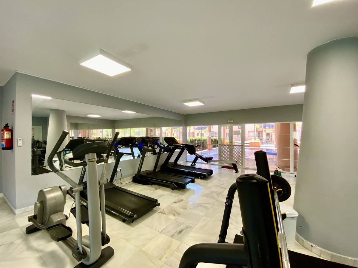 eeff1bf7f25b960b5e498aba1ff36bc4 - 23