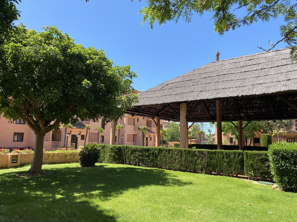 eeff1bf7f25b960b5e498aba1ff36bc4 - 28