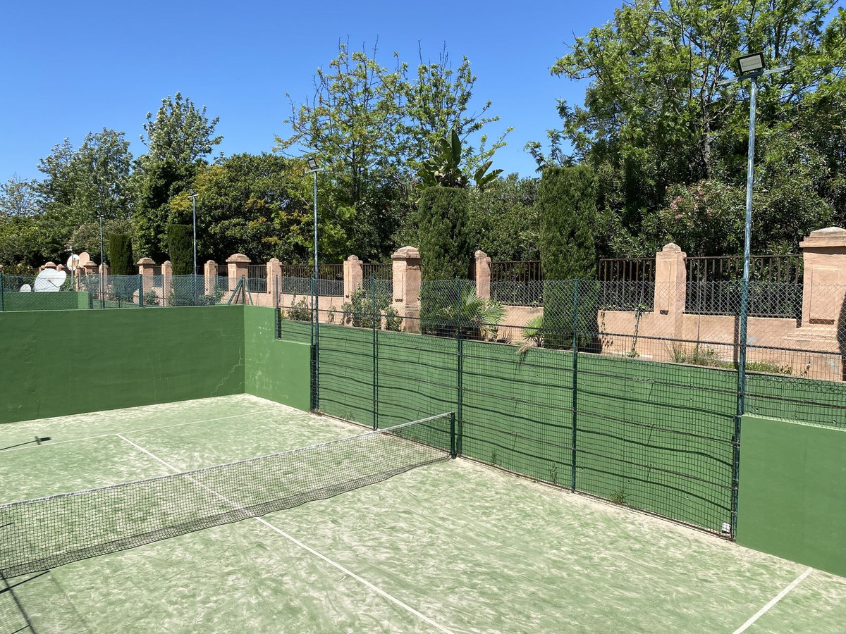 eeff1bf7f25b960b5e498aba1ff36bc4 - 29