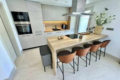 ef9c0e3c0d1fc4068d9c9bcf3c3e5bfd - 15