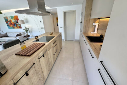 ef9c0e3c0d1fc4068d9c9bcf3c3e5bfd - 16