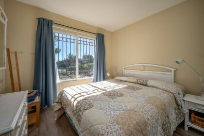 efbf42a4306b4021320651d8ae85f7c8 - 14