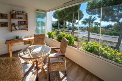 efbf42a4306b4021320651d8ae85f7c8 - 3