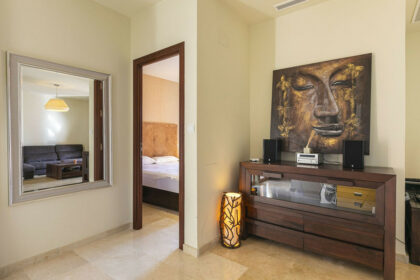 efc33ea68924edd9f1b216a90913ac39 - 11