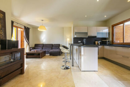 efc33ea68924edd9f1b216a90913ac39 - 14