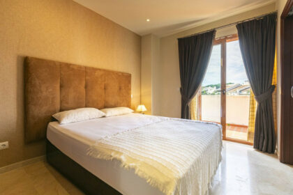 efc33ea68924edd9f1b216a90913ac39 - 17