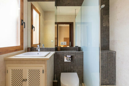 efc33ea68924edd9f1b216a90913ac39 - 25