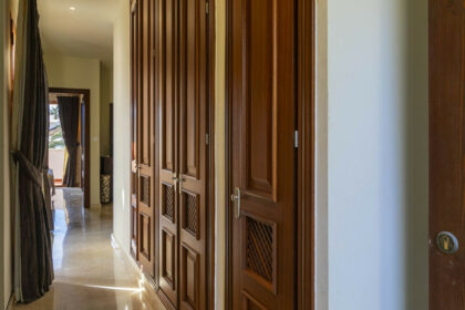 efc33ea68924edd9f1b216a90913ac39 - 26