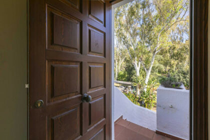 efc33ea68924edd9f1b216a90913ac39 - 27