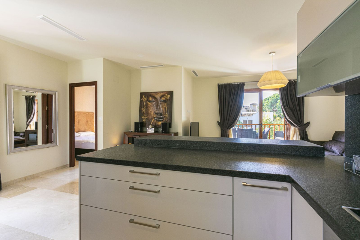 efc33ea68924edd9f1b216a90913ac39 - 29