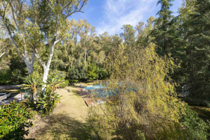 efc33ea68924edd9f1b216a90913ac39 - 30