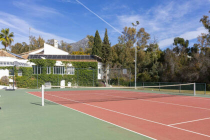 efc33ea68924edd9f1b216a90913ac39 - 44