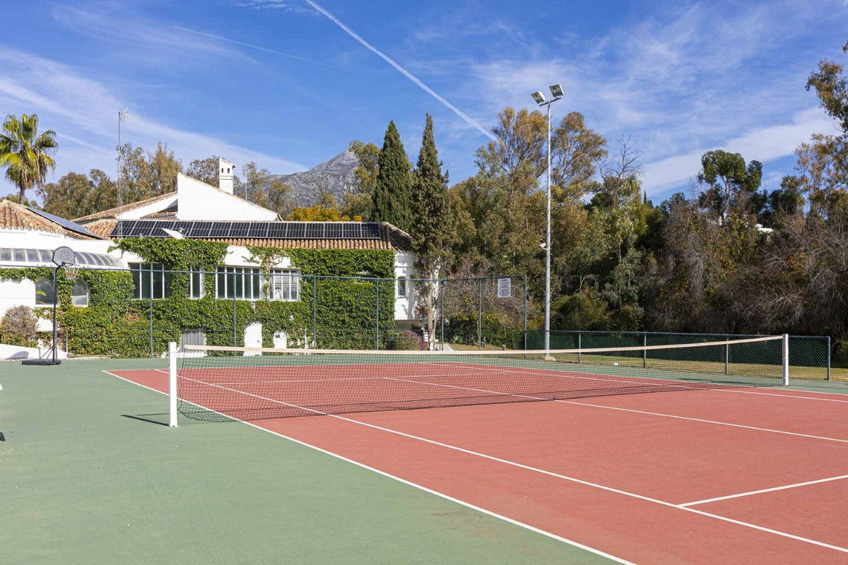 efc33ea68924edd9f1b216a90913ac39 - 44