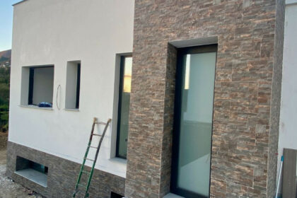 f0b047335fd00ae60c165bfdb43ebaa4 - 9