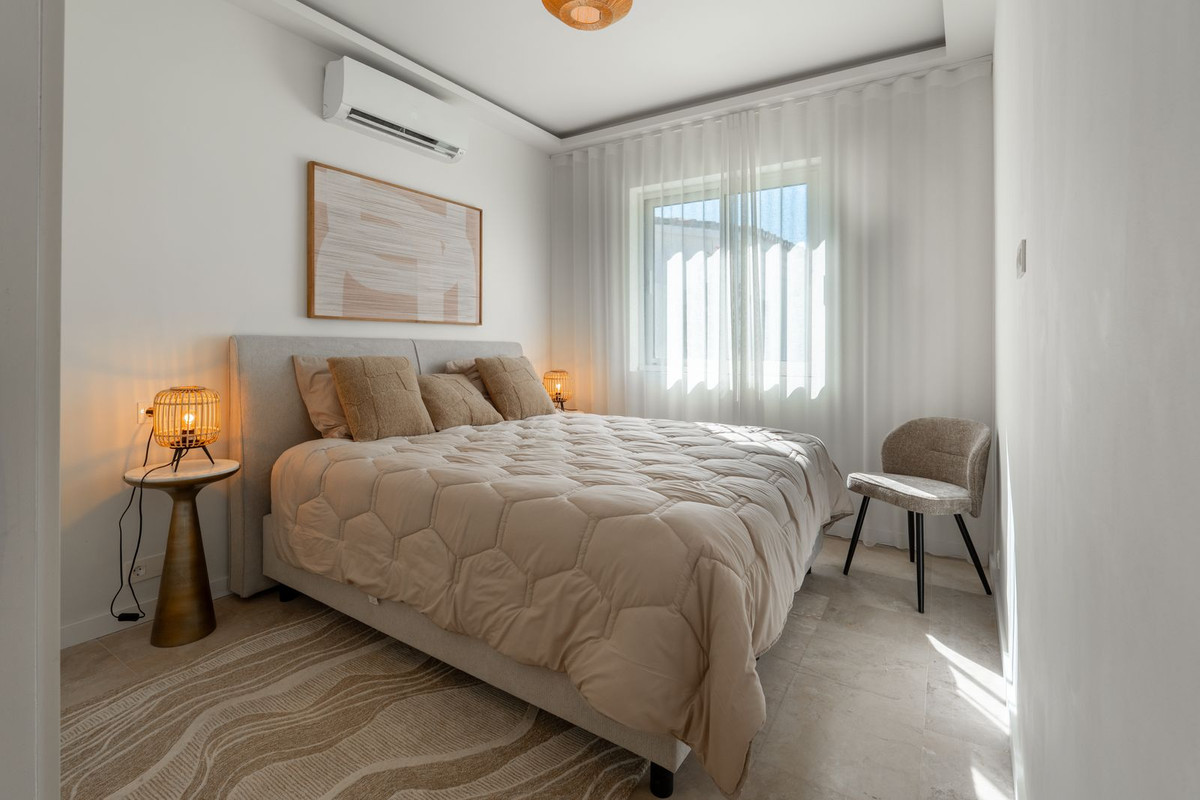 f19fe02e998ad256197fe69e803d202f - 18