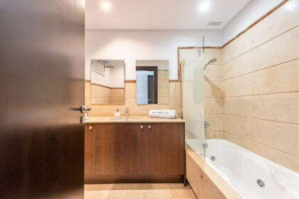 f1ba562ac071fdfcabd5e751407e9709 - 16