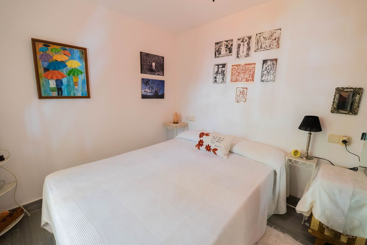 f1c659333203fa1ab8f9b38d9a51bb81 - 10