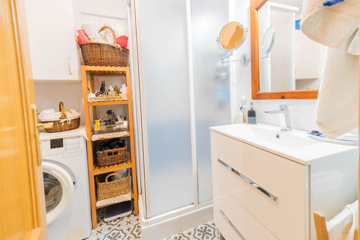 f1c659333203fa1ab8f9b38d9a51bb81 - 11