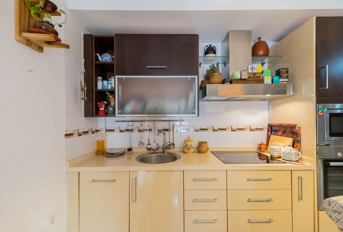 f1c659333203fa1ab8f9b38d9a51bb81 - 6