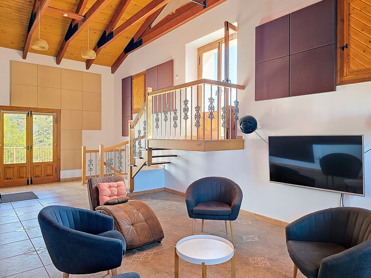 f21fbde4dc7c928429a8dfbba39157a2 - 16