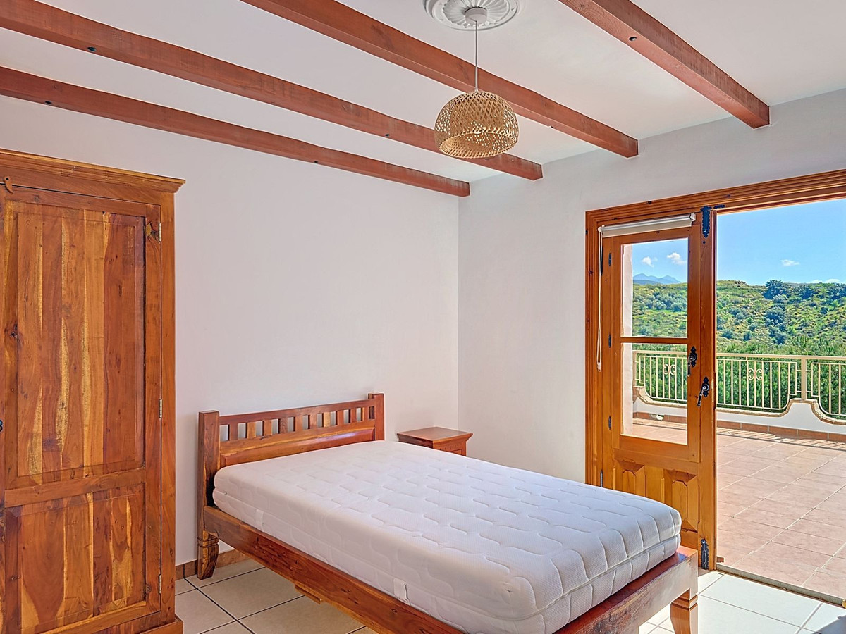 f21fbde4dc7c928429a8dfbba39157a2 - 28