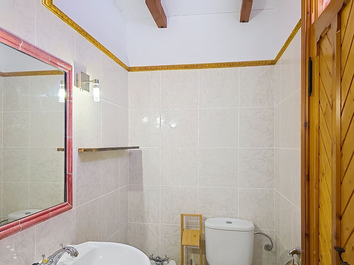 f21fbde4dc7c928429a8dfbba39157a2 - 30